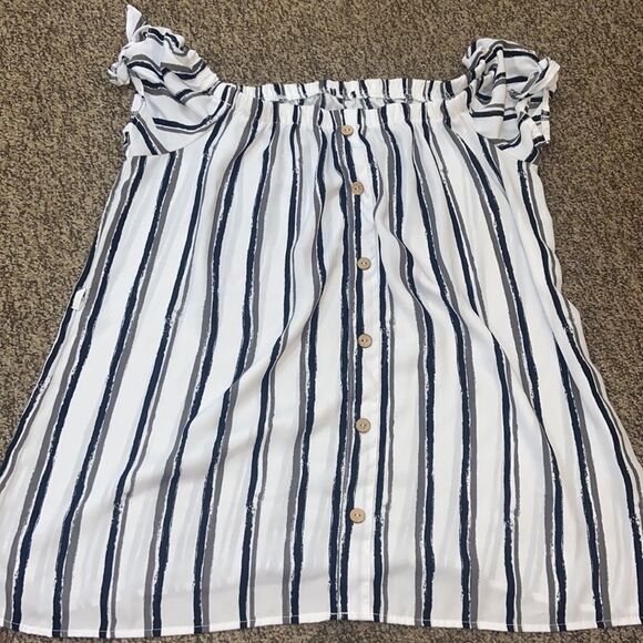 H&M Women Blouse Size M L Apparently Belt Not Included - Picture 8 of 10